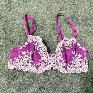 Wacoal Lace Underwire Bra 34C Purple Floral Elegant Supportive